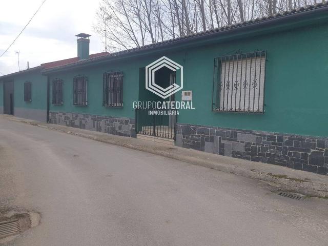 Casa chalet en Venta en El Pino de Tormes