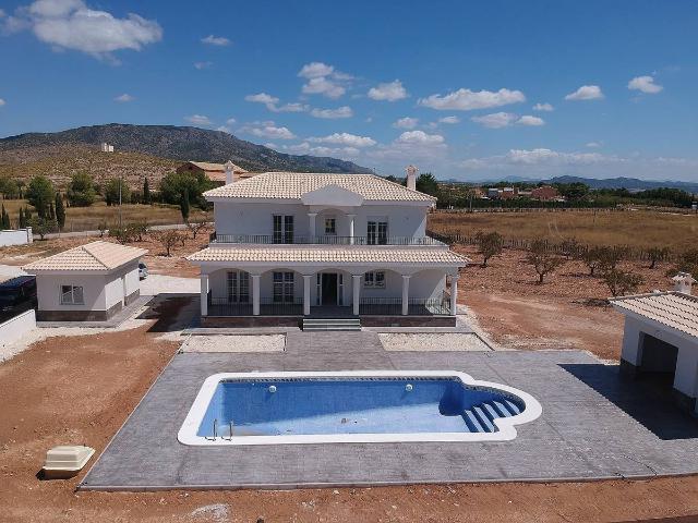Casa chalet en Venta en El Pinós / Pinoso