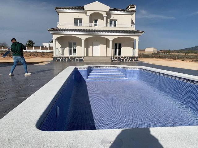 Casa chalet en Venta en El Pinós / Pinoso