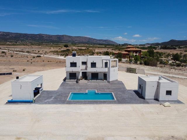 Casa chalet en Venta en El Pinós / Pinoso