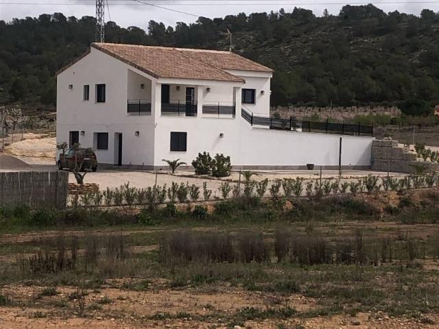 Casa chalet en Venta en El Pinós / Pinoso