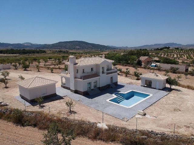 Casa chalet en Venta en El Pinós / Pinoso