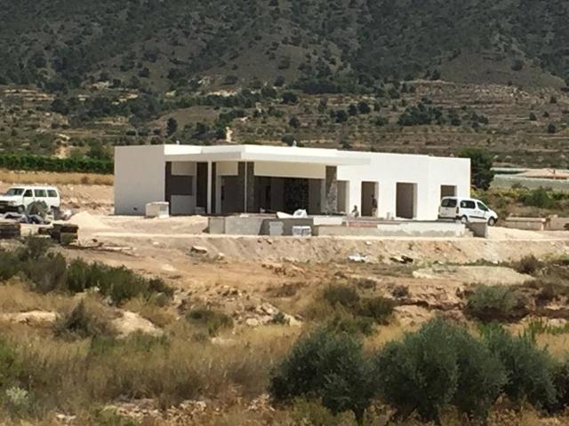 Casa chalet en Venta en El Pinós / Pinoso