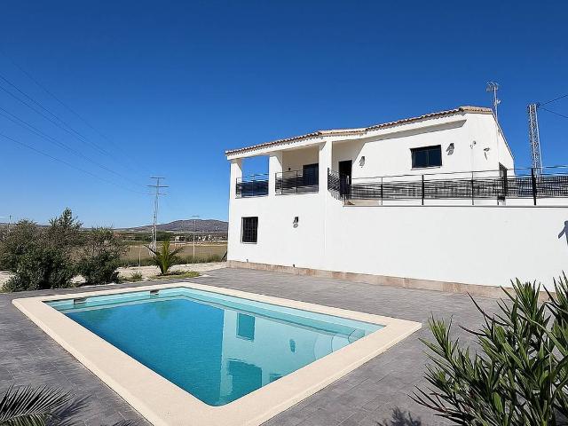 Casa chalet en Venta en El Pinós / Pinoso