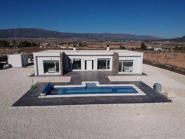 Casa chalet en Venta en El Pinós / Pinoso