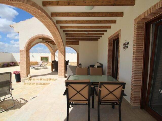 Casa chalet en Venta en El Pinós / Pinoso