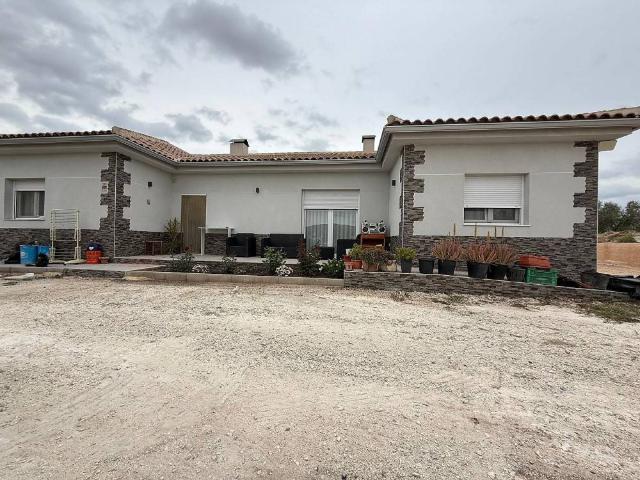Casa chalet en Venta en El Pinós / Pinoso