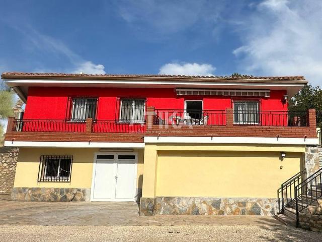 Casa chalet en Venta en El Pilar