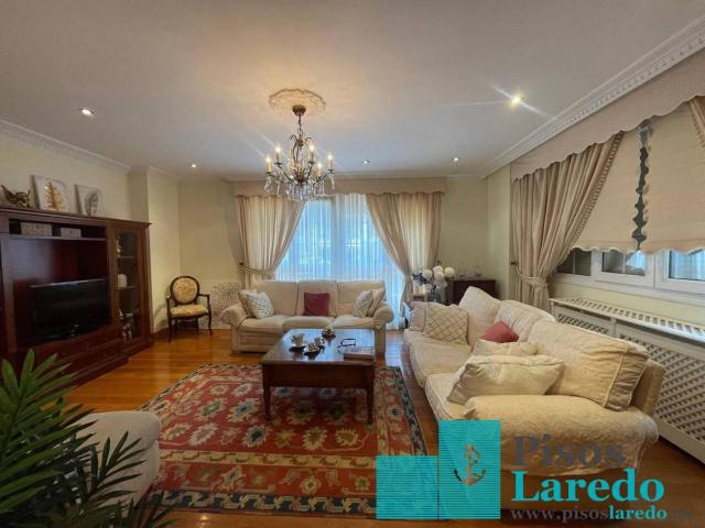 Casa chalet en Venta en El Puntal