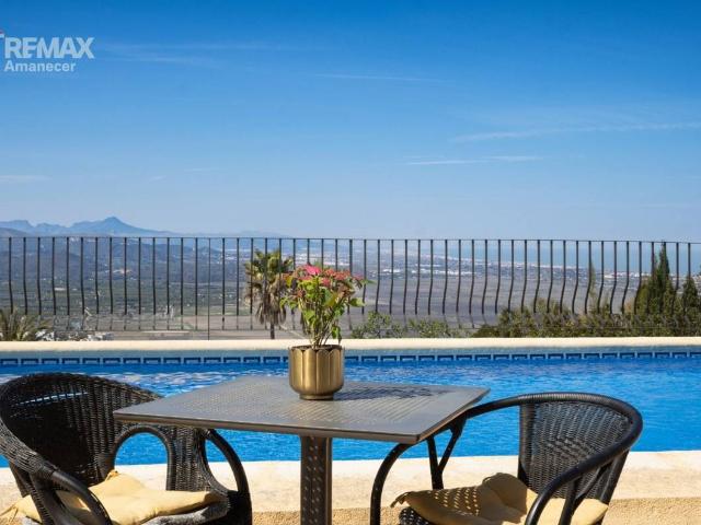 Casa chalet en Venta en El Ràfol d'Almúnia