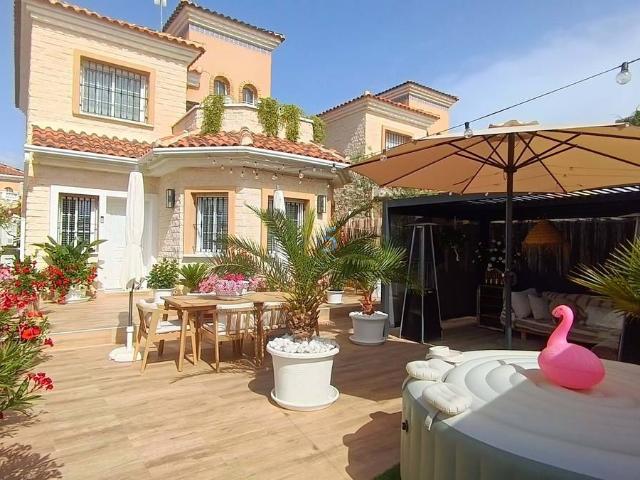 Casa chalet en Venta en El Raso