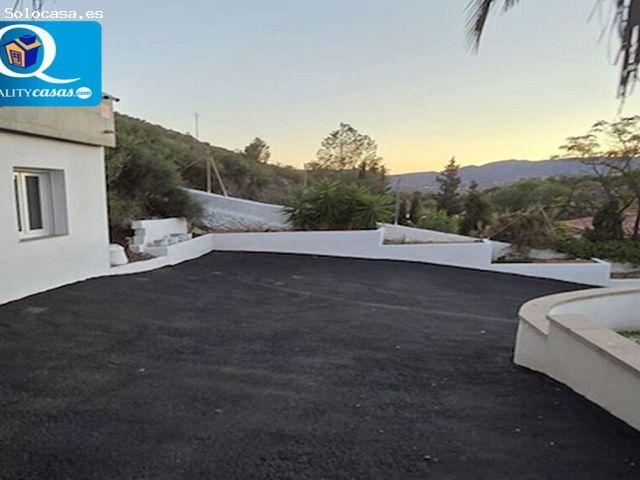 Casa Chalet en Venta en Elda Alicante Ref: 17452R