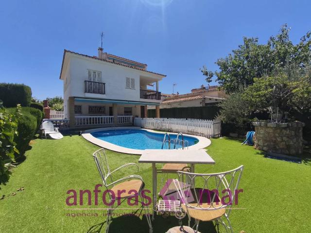 Casa chalet en Venta en Els Munts