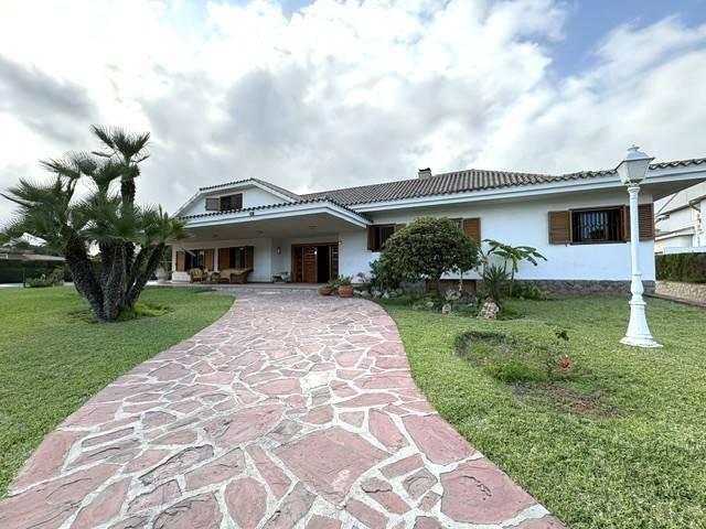 Casa chalet en Venta en Els Terrers