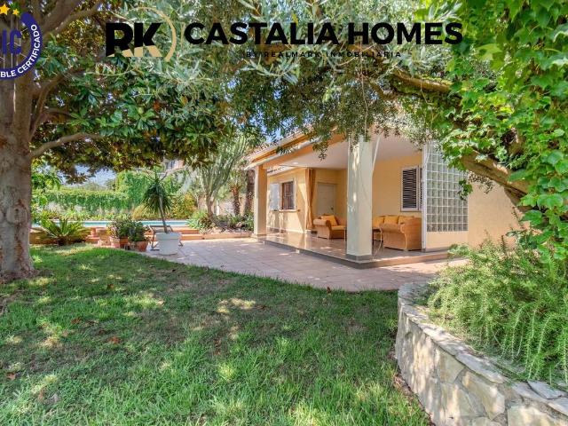 Casa chalet en Venta en Els Terrers