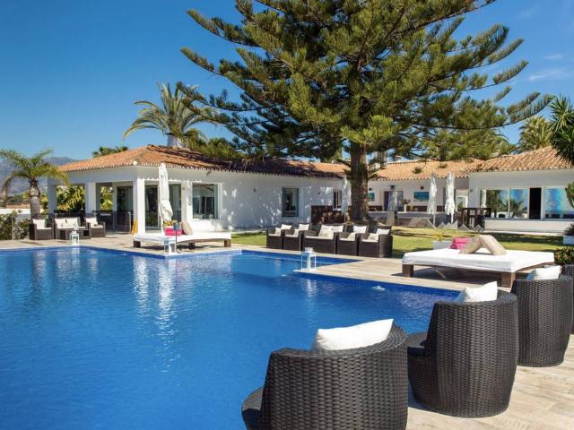 Casa chalet en Venta en Elviria