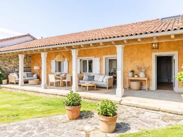 Casa chalet en Venta en Ensanche Sar