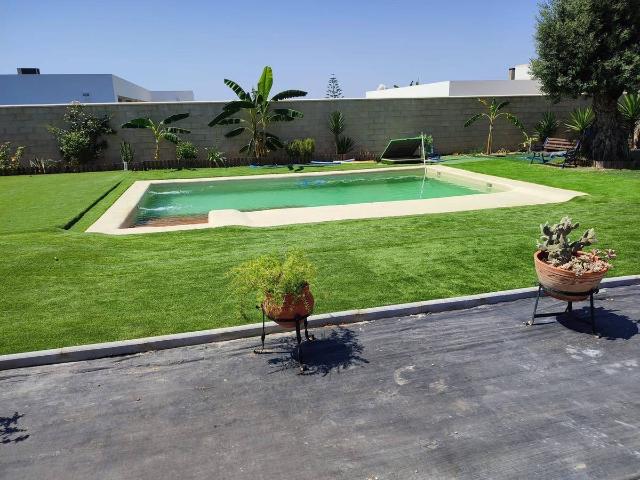 Casa chalet en Venta en Entrenúcleos