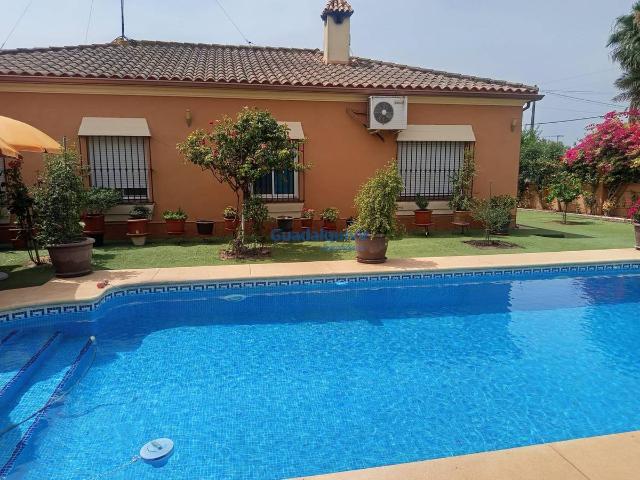 Casa chalet en Venta en Entrenúcleos