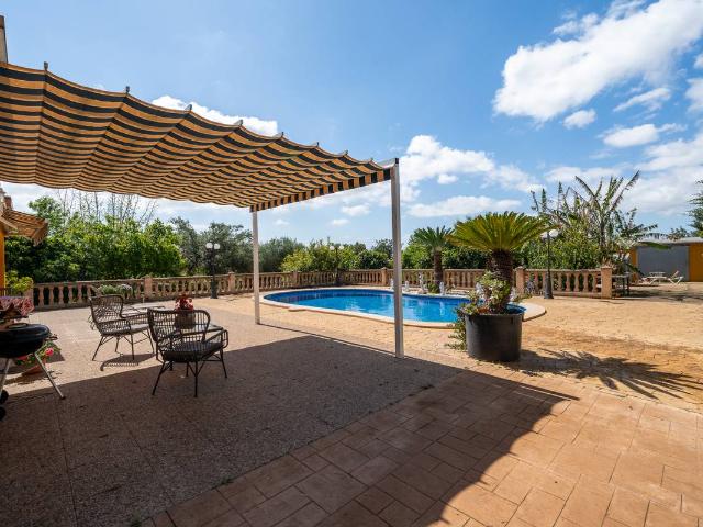 Casa chalet en Venta en Es Garrovers
