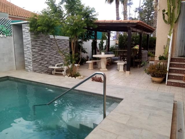Casa Chalet en Venta en Escucha, La Murcia