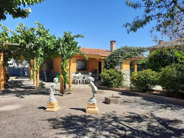 Casa chalet en Venta en Escalona