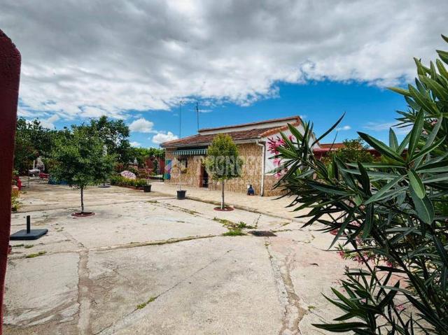 Casa chalet en Venta en Escalona