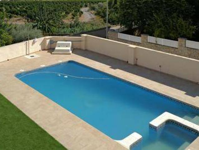 Casa chalet en Venta en Estadio Castalia