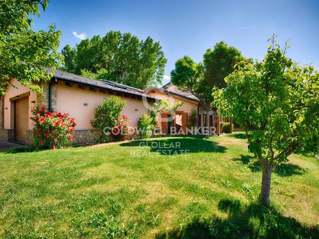 Casa chalet en Venta en Estavar