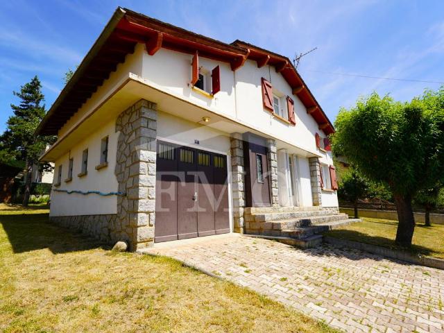 Casa chalet en Venta en Estavar