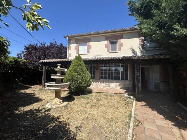 Casa chalet en Venta en Estépar