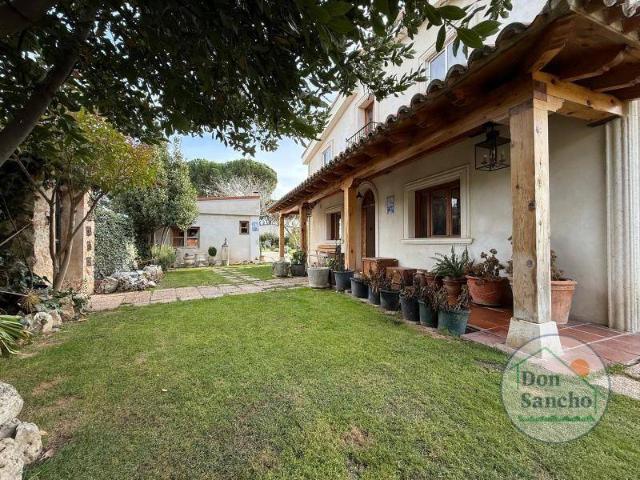 Casa chalet en Venta en Extrarradio
