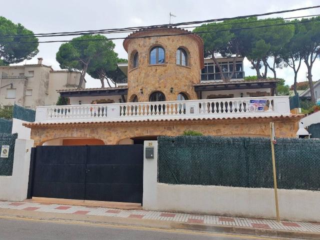 Casa chalet en Venta en Fenals