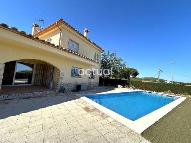 Casa chalet en Venta en Fenals