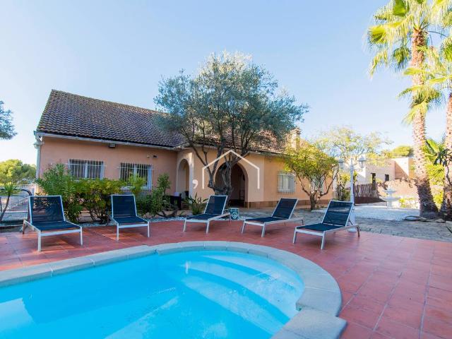 Casa chalet en Venta en Fenals