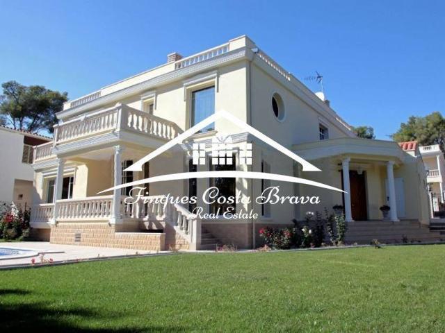 Casa chalet en Venta en Fenals