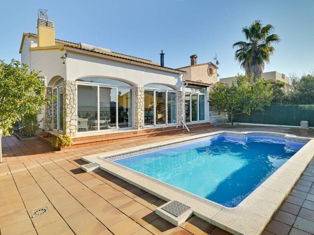 Casa chalet en Venta en Fenals