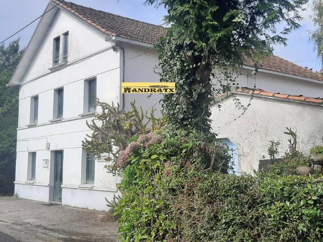 Casa chalet en Venta en Fene