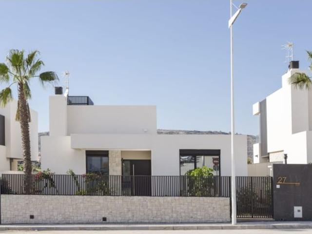 Casa Chalet en Venta en Finca Golf, La Alicante