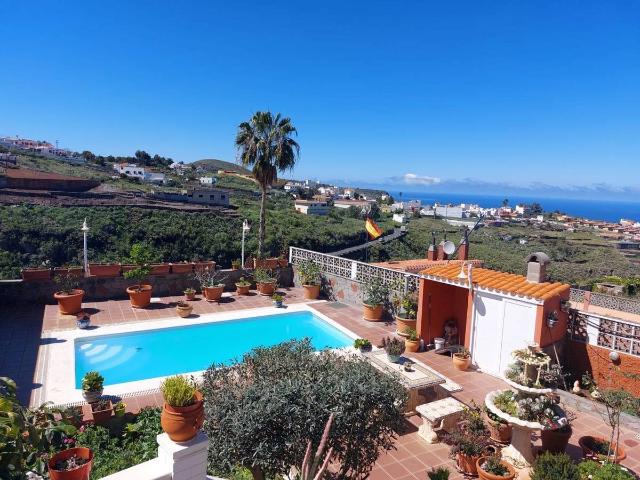 Casa chalet en Venta en Firgas