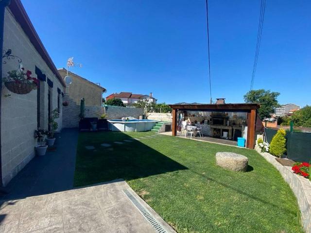 Casa chalet en Venta en Fontecarmoa