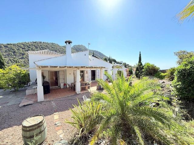 Casa chalet en Venta en Frigiliana