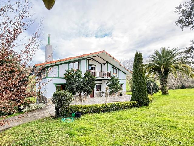 Casa chalet en Venta en Gamiz Fika