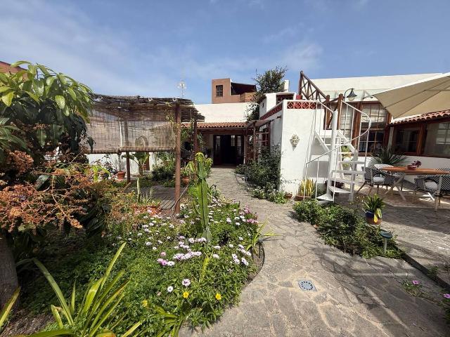 Casa chalet en Venta en Garachico