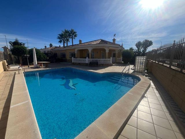 Casa chalet en Venta en Gea y Truyols