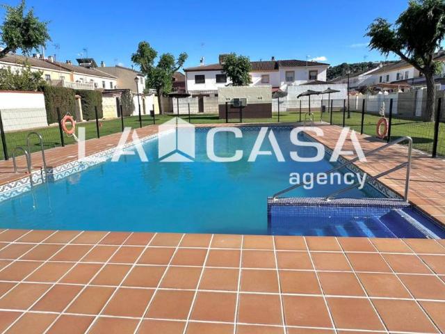 Casa chalet en Venta en Gelves
