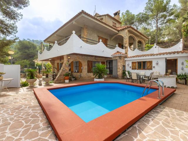 Casa chalet en Venta en Gilet