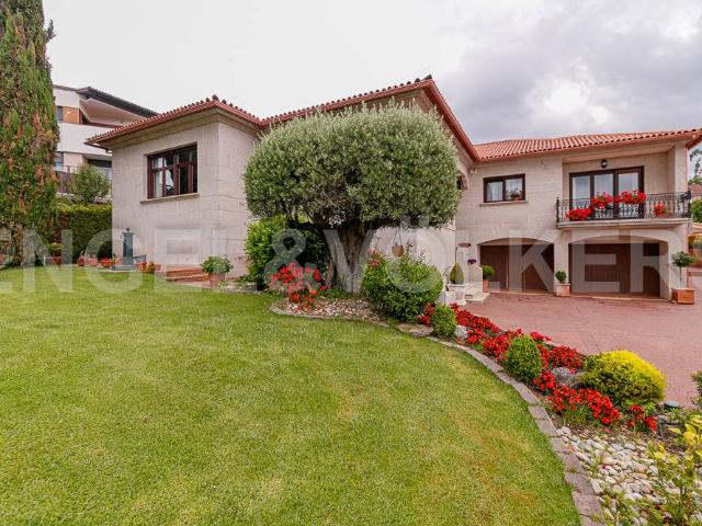 Casa chalet en Venta en Gondomar