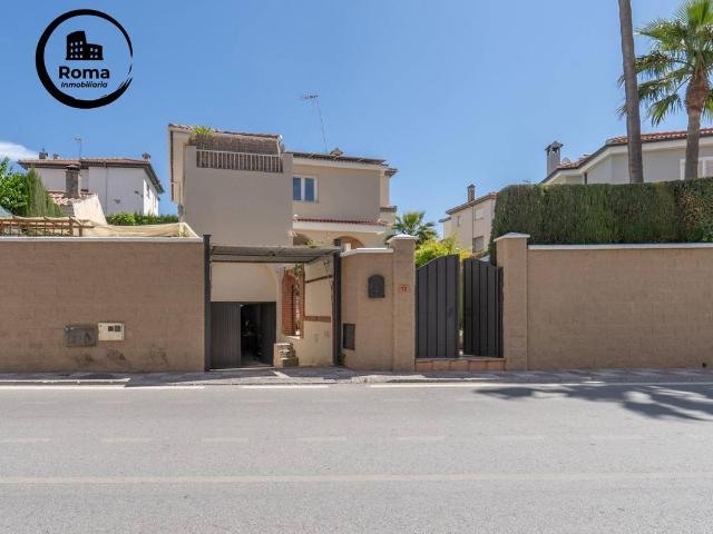 Casa chalet en Venta en Gójar