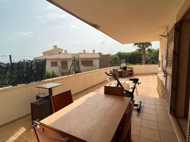 Casa chalet en Venta en Golf Bahía